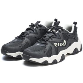 4 Scarpe da atletica “Nero”