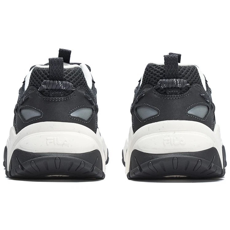 4 Scarpe da atletica "Nero"