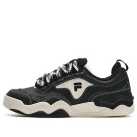 Classic Kicks: comfort versatile "Black"