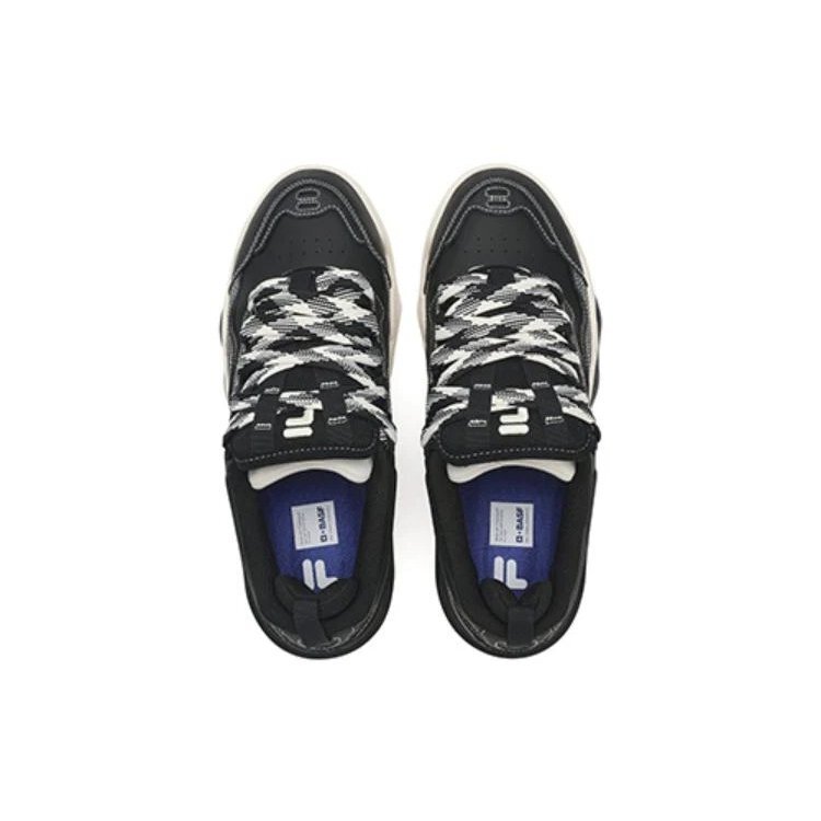 Classic Kicks: comfort versatile "Black"