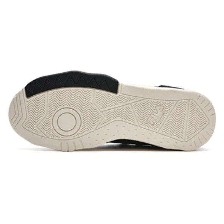 Classic Kicks: comfort versatile "Black"