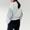 Felpa con cappuccio a mezza zip e collo alto in stile sportivo a colori contrastanti, bianca