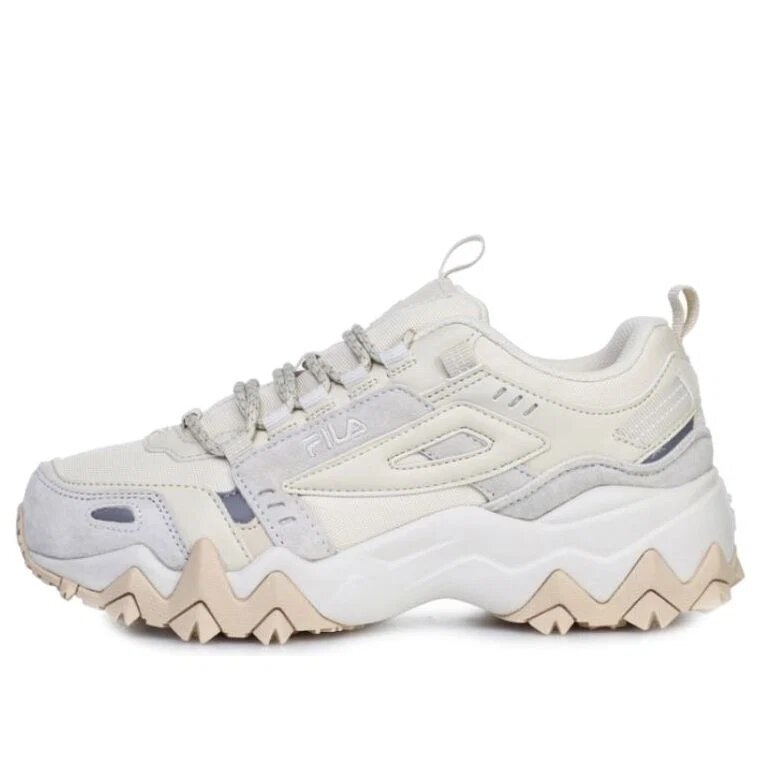 Fila x BTS Collezione estiva colorata Scarpe Oakmont TR Beige/Bianco/Grigio