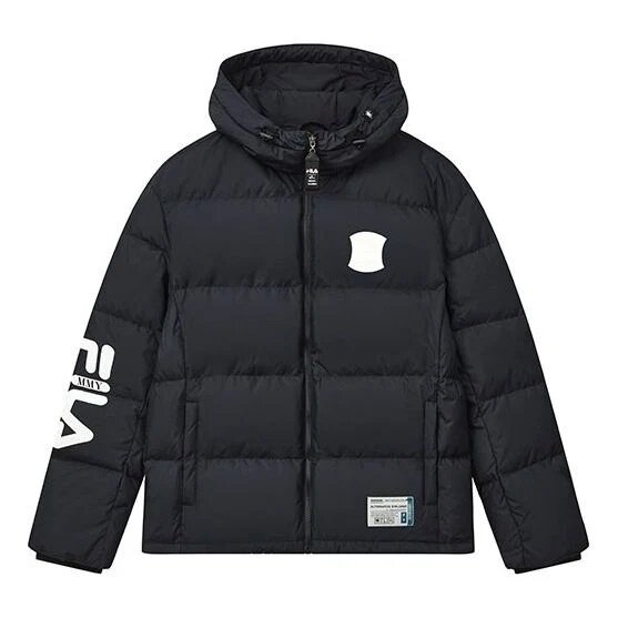 Giacca in piuma oversize con cappuccio della collaborazione Fila x Mihara Yasuhiro "Black White Blue"