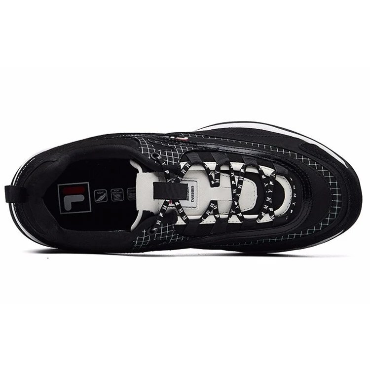 Scarpe da corsa Mihara x Fila Nero