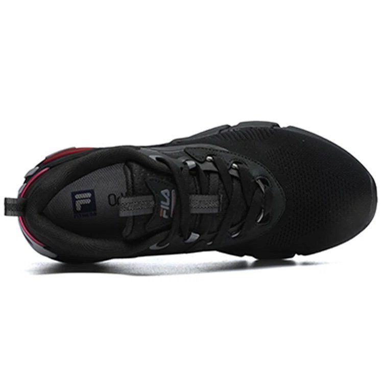 Scarpe da corsa per l'atletica, nere