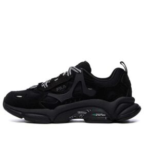 Scarpe sportive e casual