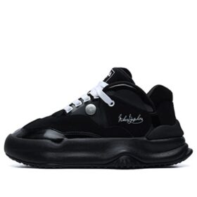 Sneakers alla moda Scarpe da corsa basse Nere