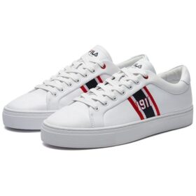 Sneakers da tennis alla moda bianche