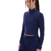 Top corto a collo alto Heidi blu navy